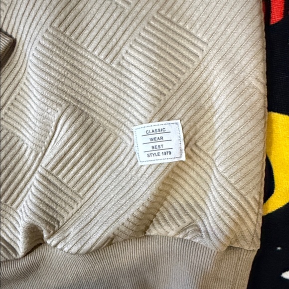 JMIERR men's crewneck sweatshirt. 
( Pre-owned ) - Picture 4 of 10